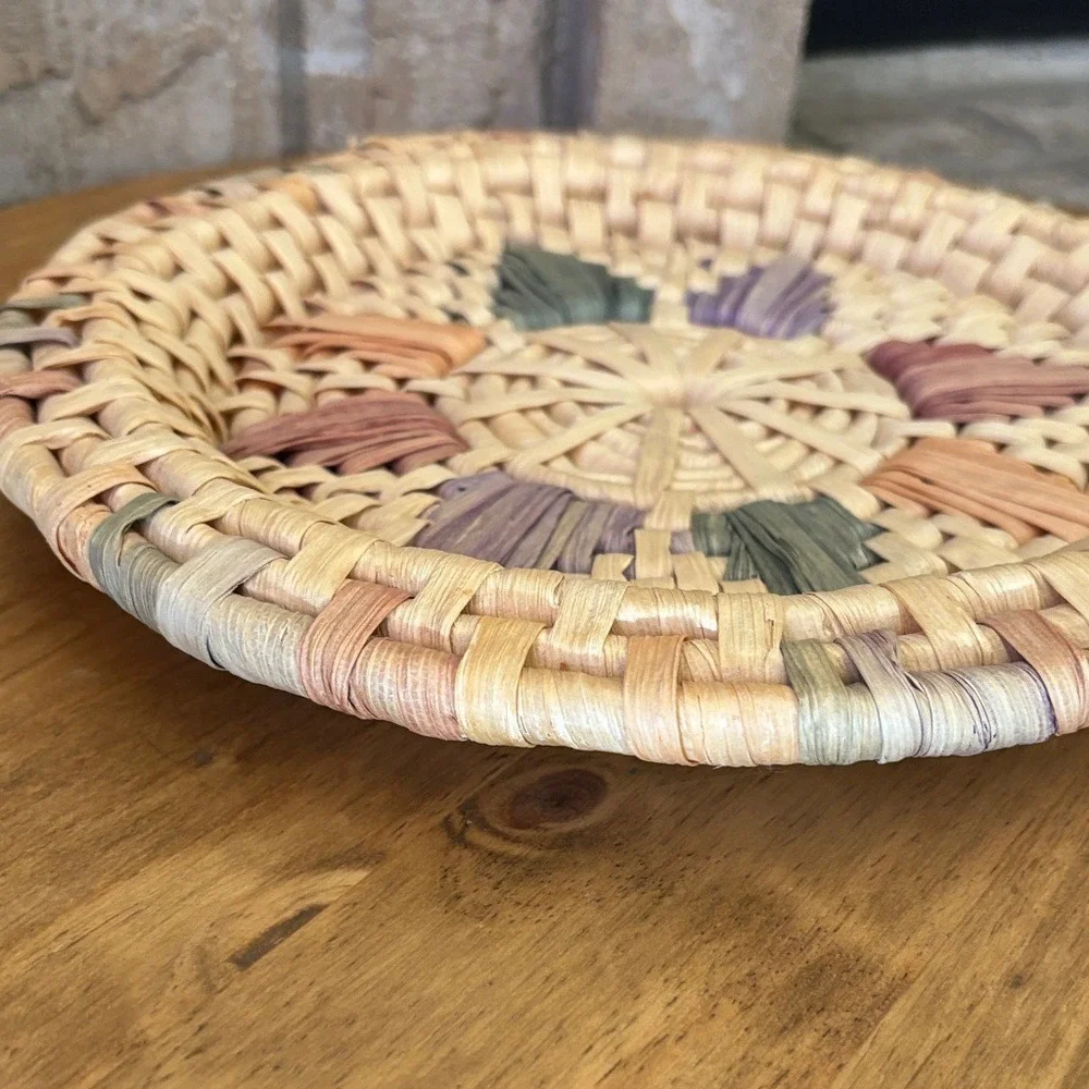 Vintage Handwoven Wicker Pastel Southwestern Basket Casserole HotPad Wall‎ Decor
